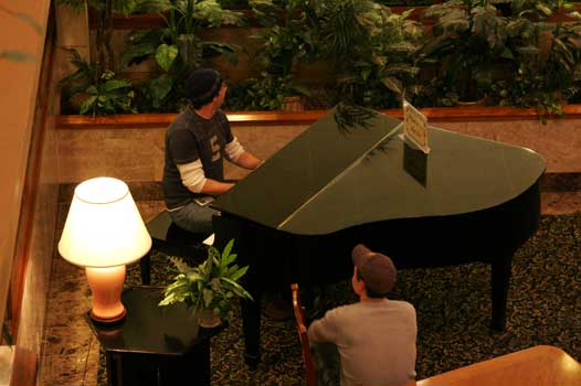 2005-060.jpg